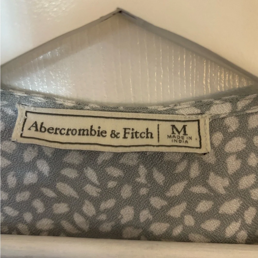 Abercrombie & Fitch Light Gray Floral Maxi Wrap Dress